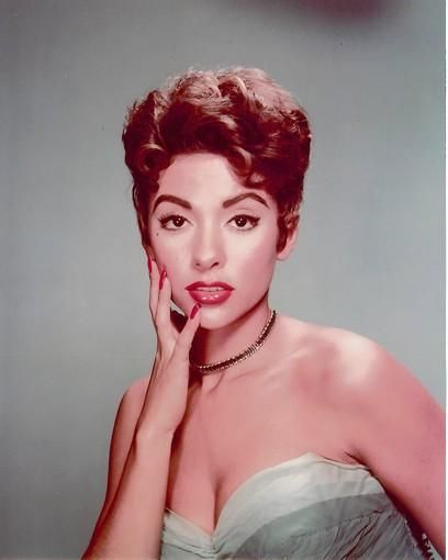 Rita Marino Puerto Rican Actresses, Oud Hollywood, Stars D'hollywood, Old Hollywood Actresses, Rita Moreno, Porto Rico, Jane The Virgin, West Side Story, Actrices Hollywood