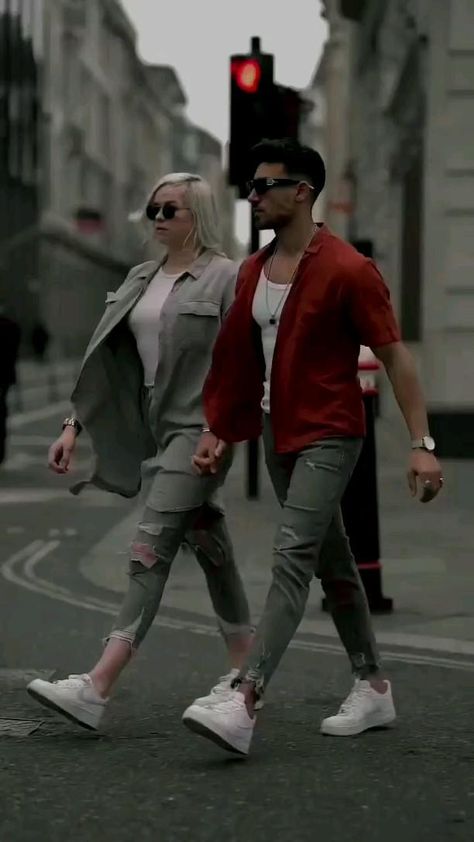 Couples Walking, Nike Fashion, Fashion Shoes, Winter Jackets, Normcore, Walking, Nike, Pins, Quick Saves