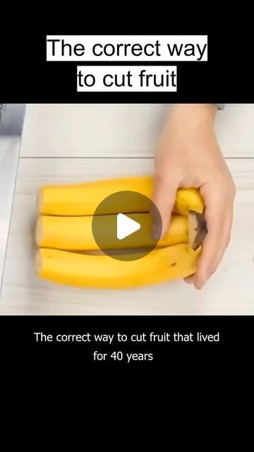 Fruit Hacks, Fruit And Veg Shop, Nyttige Tips, Amazing Food Hacks, Appetizers Easy Finger Food, Food Carving, Watermelon Recipes, Recipe Videos, Veggie Side Dishes