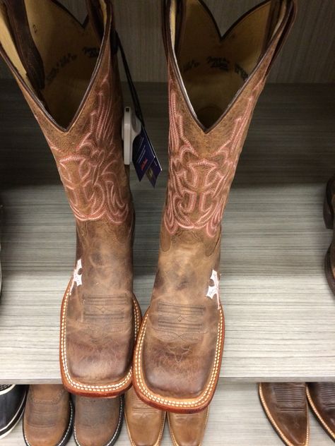 Jaripeo Boots Women, Square Toed Cowgirl Boots Outfits, Vaquera Boots Square Toe, Boot Barn Boots, Cowgirl Work Boots, Cute Western Boots, Country Boots Women, Bootbarn Boots, Boots Vaqueras