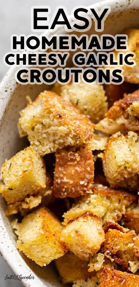 Home Made Croutons Recipe, Croutons From Bread, How To Make Croutons, Croutons Recipe, Garlic Croutons, Crouton Recipes, Cheese Croutons, Italian Herbs, Croutons Homemade