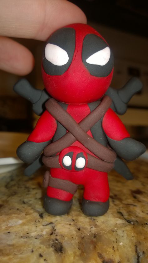 Sd Boyama, Marvel Cakes, Deadpool Gifts, Lazy Art, Playdough Creations, Marvel Cake, Fimo Polymer Clay, Clay Stuff, Clay Diy Projects