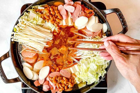 Army Base Stew Recipe, Army Base Stew, Budae Jjigae, Korean Army, Pork N Beans, Army Base, Canned Meat, Korean Dishes, Napa Cabbage