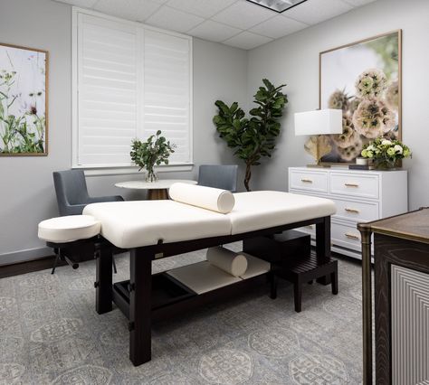 Luxury Holistic Healthcare Office Space Tour Beautiful Doctors Office, Medical Office Decor Professional, Medical Office Ideas, Aesthetic Doctor Office, High End Medical Office, Health Office Design, Naturopathic Doctor Office, Doctors Office Aesthetic, Medical Office Design Waiting Area