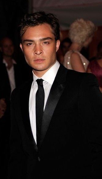 Ed Westwick 2000s, Celebrity Aesthetic Wallpaper, Gossip Aesthetic, Chuck Gossip Girl, Chuck Bass Ed Westwick, Nate Gossip Girl, Mode Gossip Girl, Stile Blair Waldorf, Celebrity Aesthetic