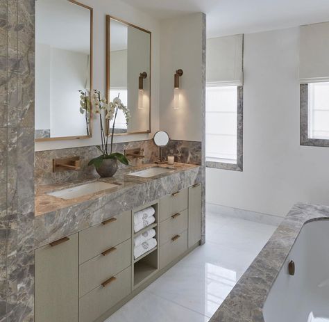 SOPHIE PATERSON on Instagram: “Swipe right to see what this bathroom looked like during the renovation. This bathroom was one of the biggest transformations we’ve…” Sophie Paterson Interiors, Sophie Paterson, Luxury Vanity, Timeless Bathroom, Vanity Room, Vanity Design, Residential House, Family Bathroom, En Suite Bathroom