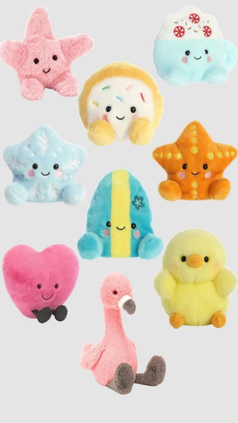 Jellycat Aesthetic, Beachy Room Decor, Shuffles Preppy, Beach Room Decor, Ideas Habitaciones, Jellycat Stuffed Animals, Cute Squishies, Preppy Room Decor, Preppy Room