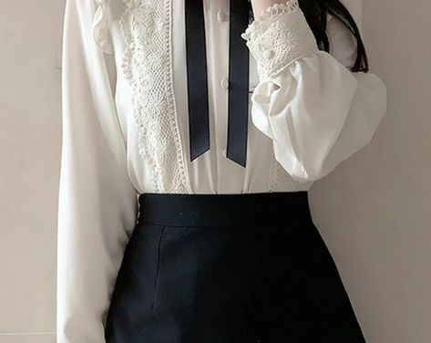 IncognetSee - Etsy Vintage Style Blouses, Preppy Mode, White Button Shirt, Edwardian Blouse, Peter Pan Collar Top, Ruffle Long Sleeve Blouse, Victorian Blouse, Ruffle Long Sleeve, Aesthetic Shirts