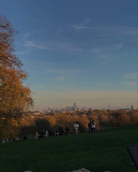 Hill Sunset, Hill Aesthetic, Primrose Hill London, London Camden, City Aesthetics, Camden London, London Boy, Primrose Hill, Sunset Aesthetic