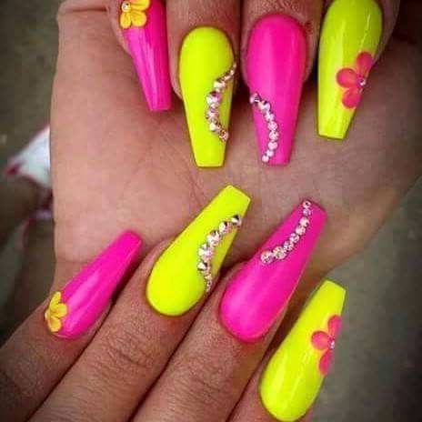 Nail Designs Summer Neon, Lime Green Nails, Neon Green Nails, Gel Nails At Home, Green Nail Designs, Bright Nails, Pink Bling, Pink Acrylic Nails, Neon Nails