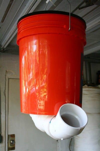 Deer Feeder Diy, Deer Feed, Five Gallon Bucket, Deer Feeders, Deer Blind, Bucket Ideas, Deer Hunting Tips, Deer Camp, Deer Season