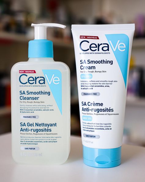 Cera Ve Smoothing Cleanser, Healthy Skin Tips, Cerave Sa Smoothing Cleanser, Cerave Sa Cleanser, Dry Skin Body Lotion, Caroline Hirons, Bumpy Skin, Lotion For Dry Skin, Pretty Skin Care