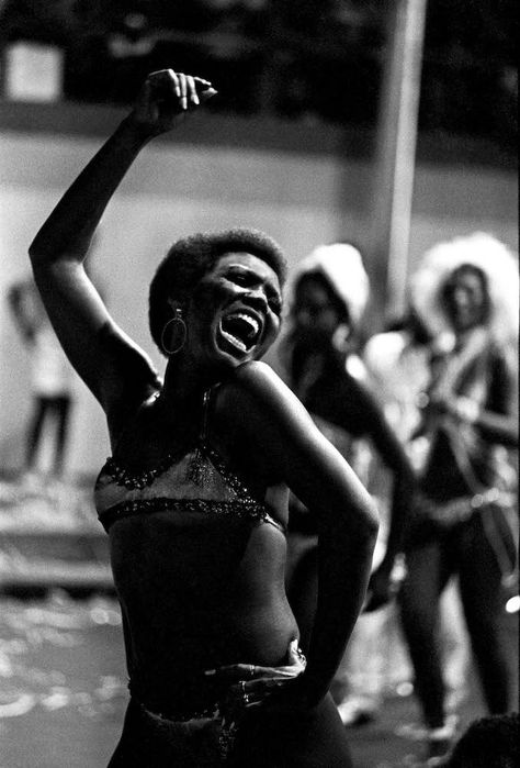 Jamel Shabazz, Black Photography, Dancing Aesthetic, People Dancing, Inkjet Printing, Dance Photography, Black Culture, No 5, Photojournalism