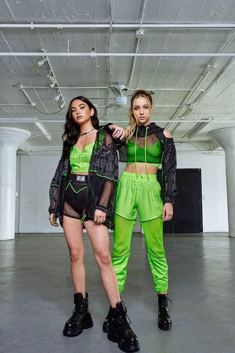 Neon Green Rave Outfit, Green Rave Outfit, Techno Rave Outfit, Neon Green Outfits, Rave Fit, Techno Outfit, Festival Outfit Inspiration, Rave Looks, Rave Fits