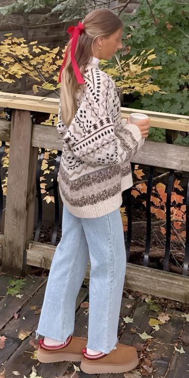 Outfit Ideas For Teens, Fall Outfit Women, Fall Outfit 2023, Slipper Outfit, Tazz Slipper, Aesthetic Fall Outfit, Cute Fall Fashion, Outfit With Uggs, December Outfits