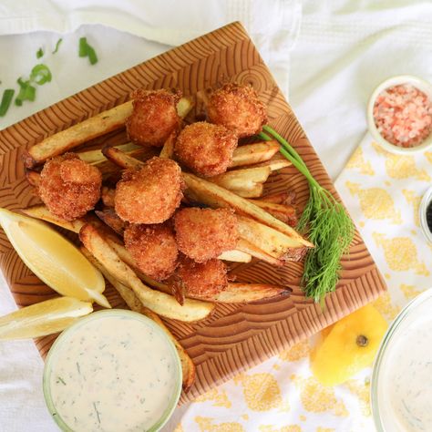 Deep Fried Scallops, Breaded Scallops, Fried Scallops, Fresh Scallops, Homemade Comfort Food, Cabbage Rolls Recipe, Light Salad, Scallop Recipes, Cabbage Rolls