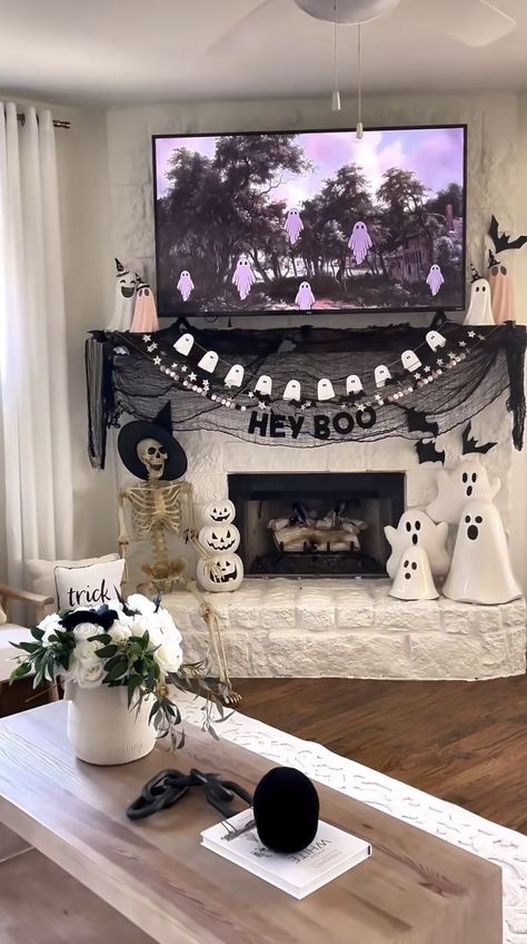 Ghost House Decor, Halloween Decorations Indoor Inspiration, Salon Suite Halloween Decor, Ladder Shelf Halloween Decor, Halloween Tv Decoration, Halloween Bats Fireplace, Halloween Decorated Mantels, Halloween Theme Living Room, Halloween Mantel With Tv