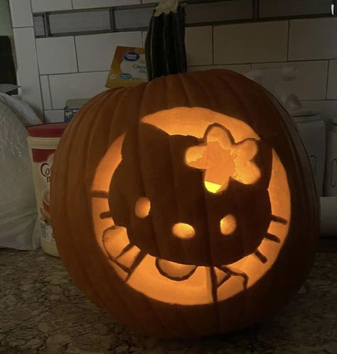 Cool Punkin Carving Ideas, Pumkin Carving Ideas Hello Kitty, Sanrio Jackolantern, Cool Jackolantern Designs, My Melody Pumpkin Carving, Hello Kitty Pumpkin Carving Stencils, Pumpkin Carving Ideas Hello Kitty, Punkin Carving Idea, Sanrio Pumpkin Carving