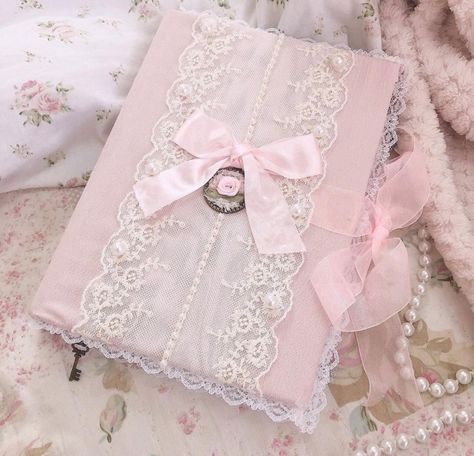 Soft Pink Theme, Pretty Journals, Princess Core, Pink Girly Things, Princess Aesthetic, Pink Themes, Croquettes, Everything Pink, Pink Princess