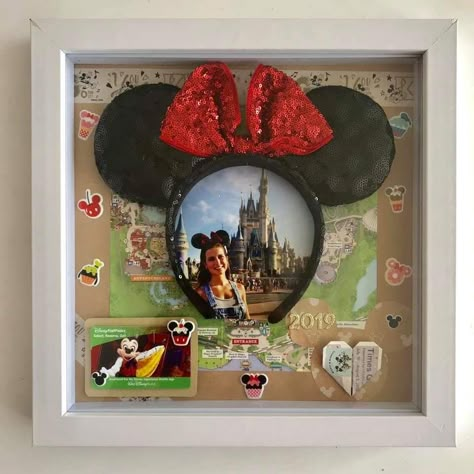 Mickey Ears Display Shadow Box, Disney Pin Shadow Box Ideas, Disney Picture Display Ideas, Christmas Disney Surprise Ideas, How To Display Disney Ears, Disney Picture Frames Diy, Disney Shadow Box Ideas Diy, Disney Holiday Decor, Disney Guest Room