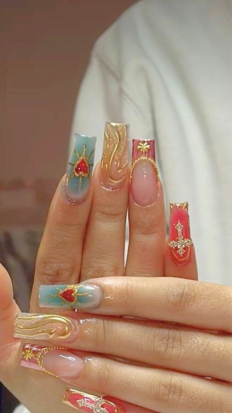 Fairy Inspo Nails, Jesus Inspired Nails, Cancerian Nails, Sun Inspired Nails, Italian Nails Designs Italy, Nails Spiritual, Goddess Nails Designs, Mexico Nail Ideas, Mexican Inspired Nails Mexico