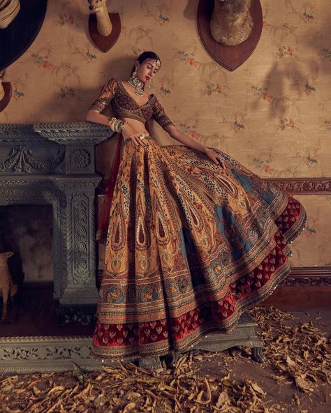 MARWAR COUTURE Marwar Couture, India Saree, Wedding Look, Wedding Saree, Wedding Looks, Saree Wedding, Indian Wear, Lehenga, Clothing Brand