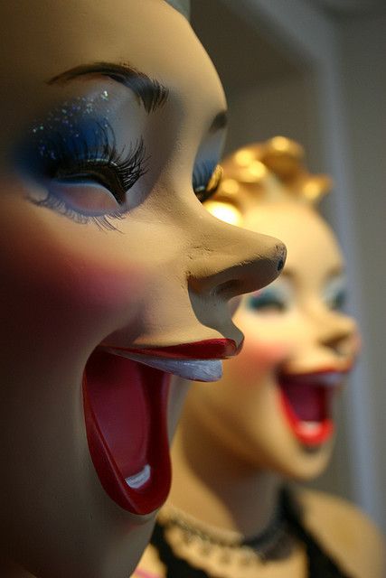 Whats So Funny???????? HEHEHEHEHEHEHEHEHEHEHEHEHEEHEHEEHEHEHEHEEEEEEEEEEEEEEEEEEEEEEEEEEEEEEEEEEEEEE Creepy Dolls, Alam Yang Indah, Dark Art, Puppets, Art Dolls, Circus, Surrealism, Art Inspiration, Mask