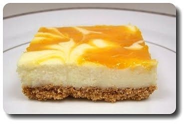 Apricot Cheesecake bars Apricot Cheesecake, Cheescake Recipe, Apricot Recipes, Cheesecake Toppings, Dessert Bar Recipe, Delicious Brownies, Cheesecake Desserts, Cake Bars, Brownie Bar