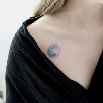 blue moon tattoo Blue Moon Tattoo Ideas, Blue Tattoo On Brown Skin, Navy Blue Tattoo, Star Tattoo On Shoulder, Blue Moon Tattoo, Miniature Tattoos, Blue Ink Tattoos, Tattoo Mom, Circular Tattoo