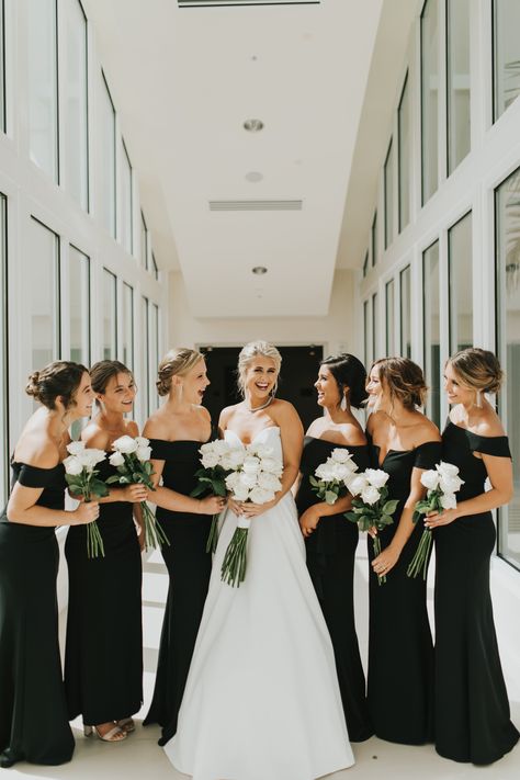 Black And White Bridal Party Attire, Black Bridesmaid Dresses Bridal Party, Black Tie Bouquet, Black Bridesmaid Dress Aesthetic, Timeless Classic Wedding Theme, Black And White Wedding Colors, Black Tie Bridal Party, Grey And White Wedding Theme, Black Wedding Dress White Bridesmaids