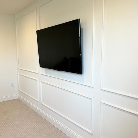 Molding Behind Tv, Picture Molding Tv Wall, Box Trim Around Tv, Molding Around Tv, Moulding Around Tv, Picture Frame Moulding Tv Wall, Picture Frame Molding Around Tv, Renter Friendly Picture Frame Molding, Tv Wall Design In Bedroom