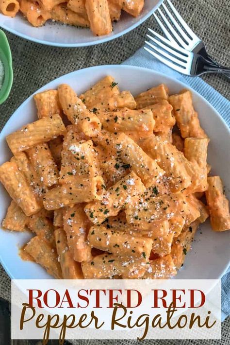 Roasted Red Pepper Rigatoni, Red Pepper Rigatoni, Pasta Cremosa, Pasta Dinner Recipes, Roasted Red Pepper, Pepper Sauce, Pasta Dish, Rigatoni, Roasted Red Peppers