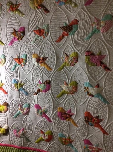 Wooly Quilter: 6 & 6 in 2018 Colchas Quilting, Tie Quilt, Machine Quilting Designs, Bird Quilt, Applique Quilting, Animal Quilts, Quilt Stitching, Quilting Techniques, Free Motion Quilting