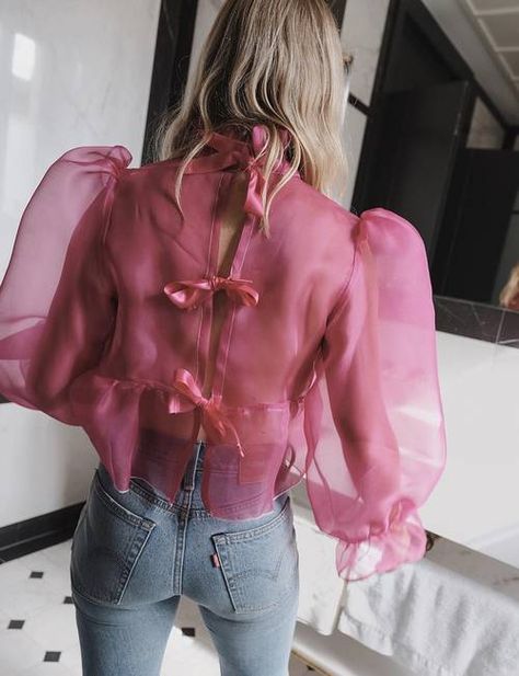 The Most Dreamy Outfits of 2019 Thus Far | Who What Wear UK Looks Street Style, 가을 패션, Grace Kelly, Outfit Casual, Look Chic, Fashion Details, Who What Wear, Look Fashion, Passion For Fashion