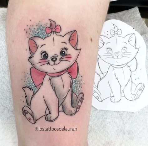 Disney Cat Tattoo, Aristocats Tattoo, Disney Characters Tattoos, Butterfly Tattoos Images, 90s Tattoos, Disney Sleeve, Tattoo Trend, Disney Tattoo, Flower Art Drawing