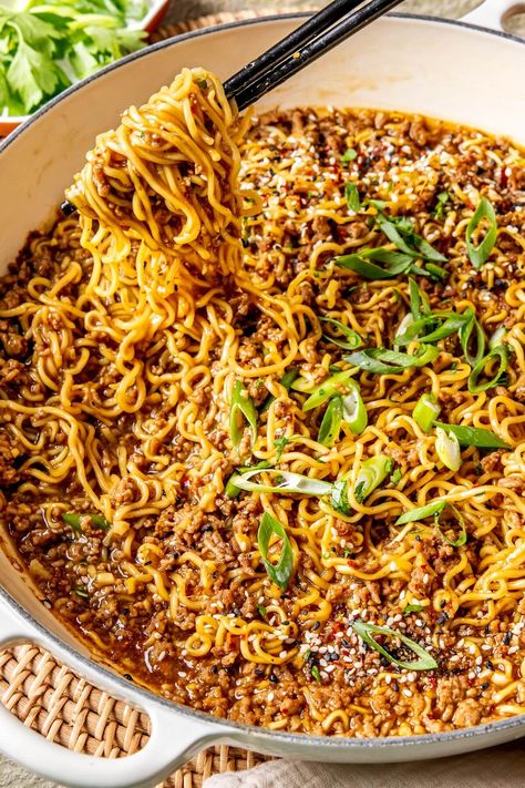 ONE POT GROUND MONGOLIAN BEEF RAMEN NOODLES Mongolian Beef Ramen Noodles, Dairy Free One Pot Meals, Ramen And Ground Beef Recipe, Gluten Free Dairy Free Ground Beef, Ground Turkey Ramen Noodle Recipes, Dairy Free Beef Recipes, Ground Beef Ramen Noodle Recipes, Ground Pork Ramen, Chuck Roast Tacos