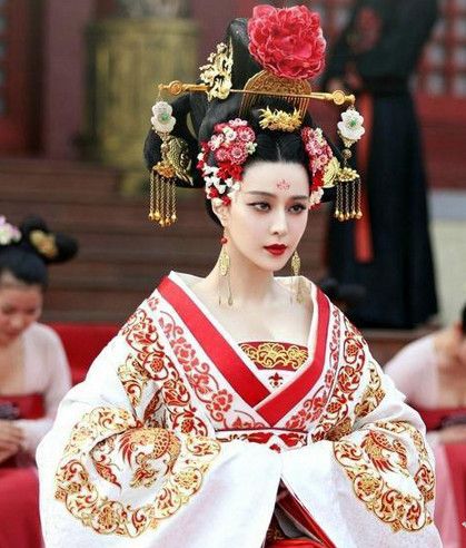 Ancient Chinese Tang Imperial Palace Emperor and Empress Wedding Dresses 2 Sets Peoria Wu Zetian, The Empress Of China, Chinese Empress, Empress Of China, Chinese Traditional Dress, Fan Bingbing, Chinese Clothing, Traditional Fashion, Chinese Dress