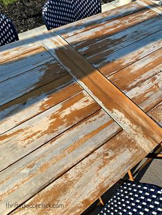 Refurbished Outdoor Table, Refinishing Outdoor Wood Furniture, Refinish Outdoor Wood Furniture, Diy Outdoor Table Top Replacement, Refinish Outdoor Table, Painted Outdoor Table Ideas, Outdoor Table Painting Ideas, Dining Table Refinishing Ideas Diy, Outdoor Table Redo