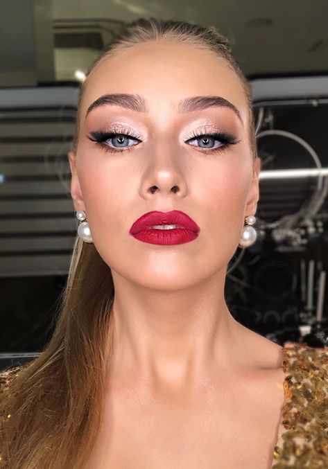 Wedding Makeup Red Lipstick, Makeup Full Face, Red Lipstick Makeup Looks, Fall Wedding Makeup, Red Lips Makeup Look, Magic Makeup, Elegantes Makeup, Dag Make Up, Maquillage On Fleek