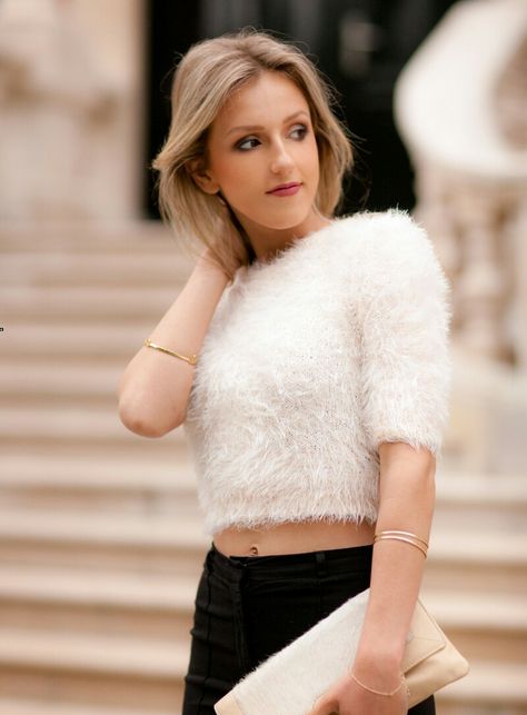 Fuzzy Top Outfit, Fluffy Clothing, Fluffy Top, Fuzzy Top, Dressy Fashion, Top Outfit, Trendy Fashion Outfits, Softest Sweater