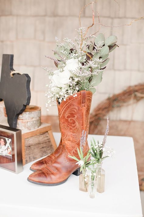 Western Boot Centerpieces, Country Bridal Shower Centerpieces, Cowboy Boots Flower Arrangement, Flower Arrangements In Cowboy Boots, Cowboy Boot Centerpieces Wedding, Cowgirl Boot Flower Arrangement, Country Themed Centerpieces, Glass Cowboy Boot Vase, Cowgirl Boot Centerpieces