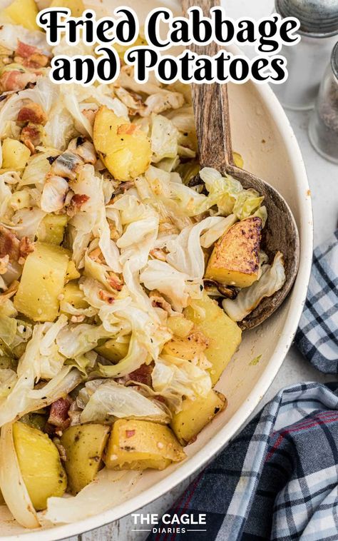 Fried Cabbage And Potatoes, Cabbage Recipes Southern, Fried Cabbage Recipes, Southern Fried Cabbage, Bacon Fried Cabbage, Classic Southern Recipes, Cabbage And Potatoes, Gluten Free Main Dishes, Roasted Cabbage