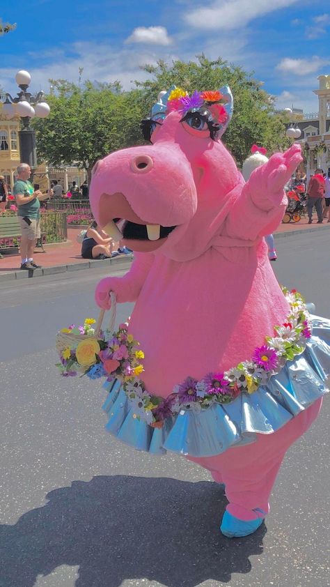 Video: Magic Kingdom's Easter Parade returns for 2022 Easter Festival, Disney Easter, Easter Parade, On Hiatus, Disney Theme Parks, Disney Theme, Theme Parks, Disney Vacations, Magic Kingdom