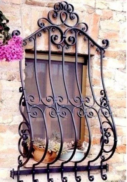 Top 55 Beautiful Grill Design Ideas For Windows - Engineering Discoveries Drátěná Socha, Iron Window Grill, Window Pane Mirror, Burglar Bars, Window Bars, نباتات منزلية, Wrought Iron Design, Wrought Iron Decor, Iron Windows