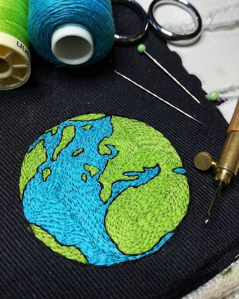 Tiny embroidered earth World Map Embroidery, Map Embroidery, Embroidery Map, World Embroidery, Crochet Wall Art, Craft Classes, Hand Embroidery Design, Embroidery Inspiration, Punch Needle