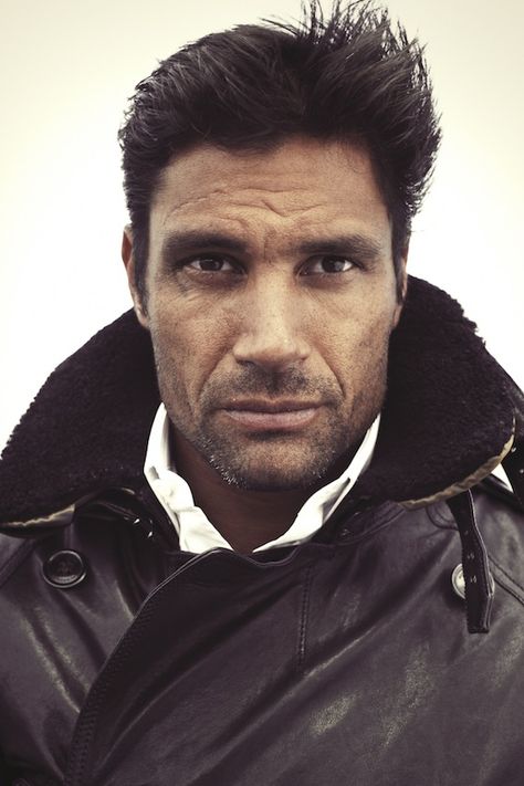 Manu Bennett, Joseph Fiennes, The Arrow, Well Dressed Men, Serie Tv, Favorite Celebrities, Celebrity Crush, Character Inspiration, Actors & Actresses