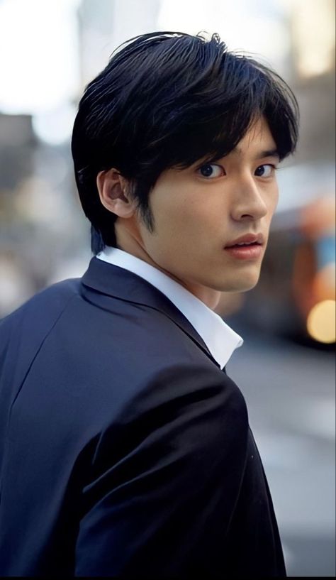 Japanese Actors Handsome, Reference Korean, Photo Ideas Men, Cute Japanese Guys, Okada Kenshi, Japanese Men Hairstyle, Kenshi Okada, Korean Men Hairstyle, Man Japan