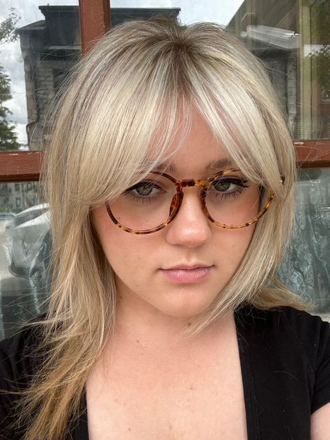 Blonde Hair With Bangs And Glasses, Blonde With Glasses, Blonde Fringe, Bangs And Glasses, Soft Bangs, Blonde Bangs, Bronde Balayage, Bob Hair, Hair Colours