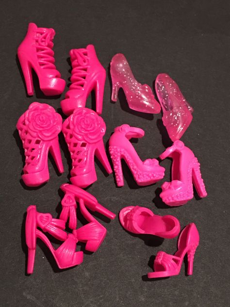 "4 pair Pretty in Pink shoe set, fits Barbie type dolls 11.5\", high heels, for dress up, mtm, bjd and more, Sets vary, ALL will be pink shades, please note fits most but may not fit your specific doll. Pink shoes will vary. Check out our other cute items on Instagram @partydollfashionshop PartyDollFashionShop.Etsy.com We ship same day from Southern California if ordered by 1pm." Kawaii, Dollhouse Shoes, Barbie Doll Accessories, Barbie Shoes, Im A Barbie Girl, Pink Doll, Barbie Diy, Barbie Accessories, Barbie Friends