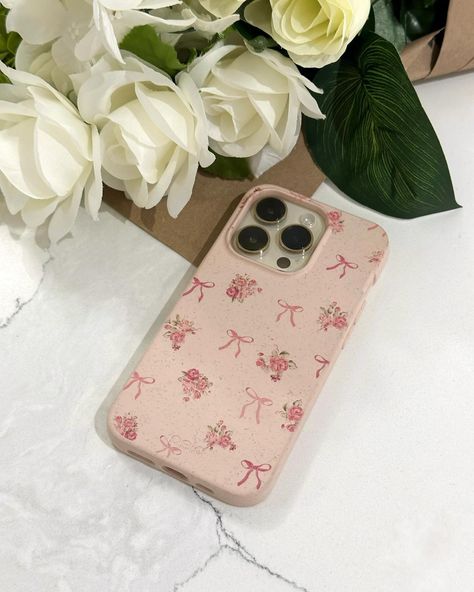 Really leaning into the coquette aesthetic with the cutest case from @pelacase 🎀 . . Pela makes phone cases that are both stylish and eco-friendly. These cases are made from plant-based materials, so they protect your device while also helping to reduce plastic waste and environmental impact🐢🫶🏼 Cute Phone Cases Aesthetic, Girly Pop, Pretty Iphone Cases, Cute Cases, Plastic Waste, Environmental Impact, Phone Cases Protective, The Cutest, Plant Based